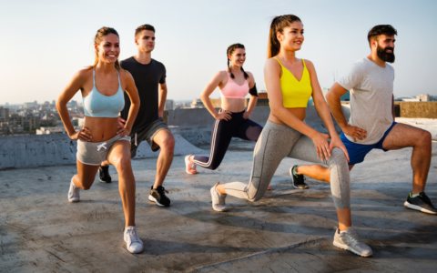 nicolas lippe musculation coach coaching souplesse etirements hiit cardio training les angles avignon cours collectifs renforcement musculaire photos